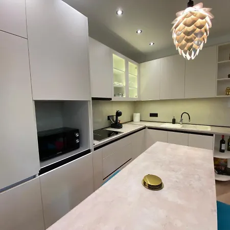 Appartamento Ivart, City Center, Lux 2br Apartment, 2 Queen Size Beds *